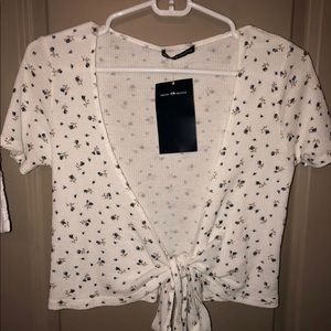 Brandy Melville wrap tie crop top in floral